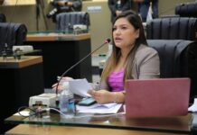 Deputada Joana Darc defende vacinação de pessoas com deficiência como prioridade