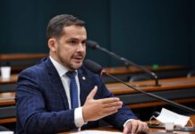 Amazonas deve ter intensificação da campanha de vacinação contra HPV, defende Capitão Alberto Neto