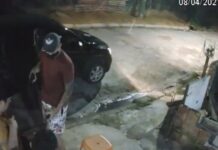 Criminosos assaltam moradores em Manaus; veja vídeo