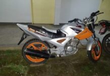 Adolescente é apreendido pilotando moto com documentação adulterada
