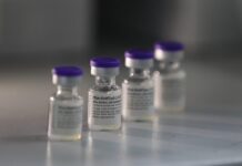 Amazonas recebe nova remessa com 17.550 doses de vacinas contra Covid-19