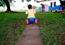 Covid-19 deixou 12 mil órfãos de até 6 anos no país, mostram cartórios