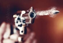 Criminosos invadem casa e matam irmãos a tiros em Manaus