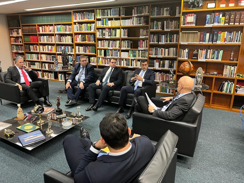 Wilson-Lima-se-reune-com-Alexandre-de-Moraes-e-propoe-discussao-tecnica-para-mostrar-que-ZFM-nao-prejudica-o-pais_Foto-Divulgacao-Secom-1 Wilson Lima se reúne com Alexandre de Moraes para mostrar que ZFM não prejudica o país