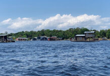 Justiça determina a retirada de flutuantes irregulares do Tarumã-Açú