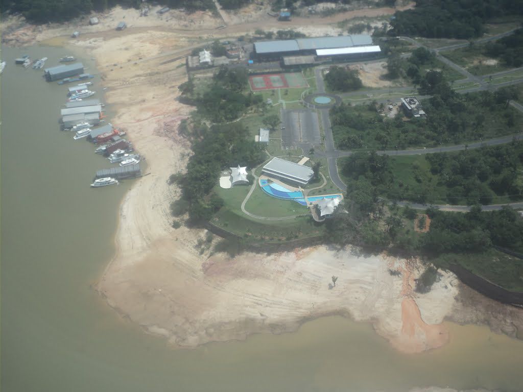 WhatsApp-Image-2022-08-01-at-11.14.00 Obras abandonadas, indenizações a presos e seu maior legado, o colossal muro da casa do Tarumã marcam 40 anos de vida pública de Amazonino