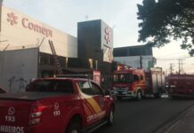 Loja de maquiagem pega fogo na madrugada desta terça em Manaus