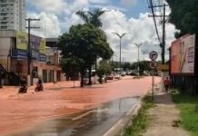 VÍDEO: Adutora da Águas de Manaus rompe e deixa o trânsito complicado na zona Oeste da capital