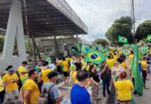Juíza do Tribunal Regional Federal manda que manifestantes em frente ao CMA sejam dispersos