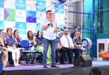 Prefeito David Almeida deve anunciar o pagamento do Fundeb nesta segunda-feira (19) e os valores para cada servidor