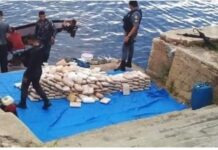 Mais de 200 kg de drogas são apreendidos após canoa tombar em Barcelos