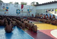 Ex-carcereiro é preso suspeito de facilitar armas para detentos em rebelião no Compaj