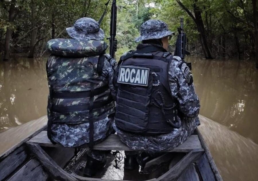 D41C6AA4-279B-48C4-9C18-6DF545A80575