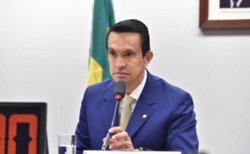 Plataforma diz que emendas Pix do deputado Sidney Leite estão sendo enviadas sem transparência