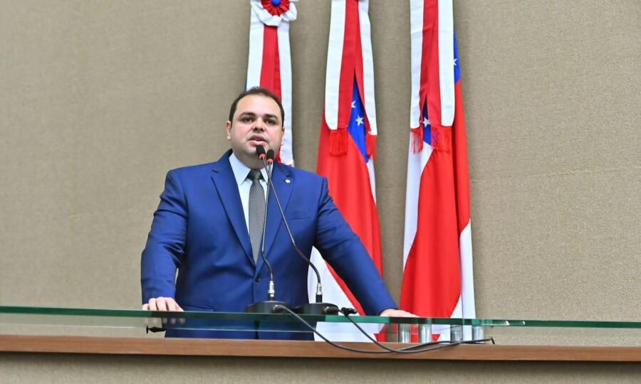 08-Dep.-Roberto-Cidade-Em-atenção-à-demanda-do-deputado-Roberto-Cidade-rodovia-Apuí-Humaitá-será-recuperada-pelo-Dnit-e1681336566535