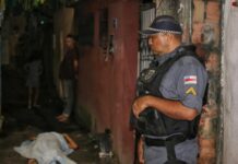 Jovem deixa de ir à igreja com a mãe para ser executa no Beco dos Cornos na Compensa