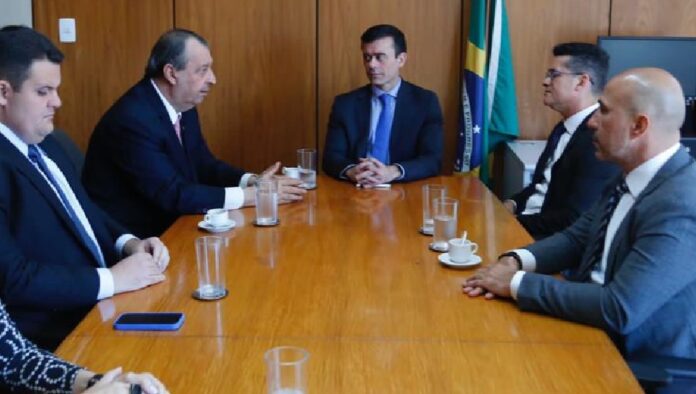 17-5-23-David-Almeida-em-Brasilia-696x394