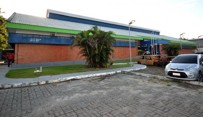 FACHADA-DEHS_FOTOS-ALAILSON-SANTOS-696x403