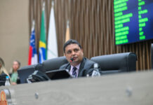 Projeto de Caio André busca implementar assentos adaptados para alunos obesos