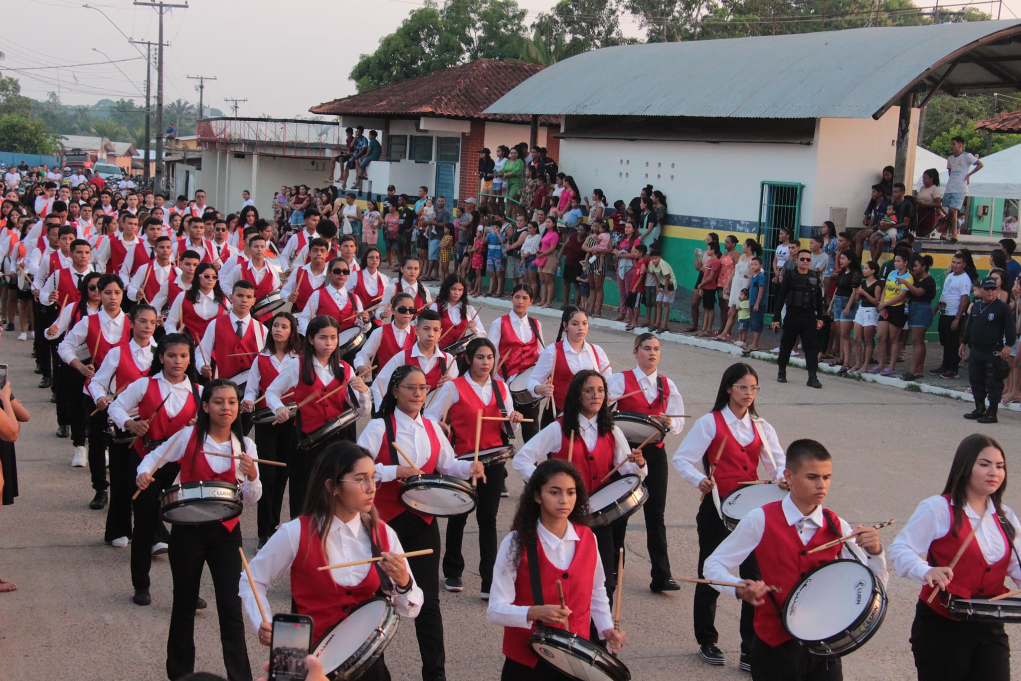 373314194_643235791242498_9199134446209492395_n Prefeitura e Semed de Tapauá organizam desfile Cívico Militar em homenagem a semana da Pátria