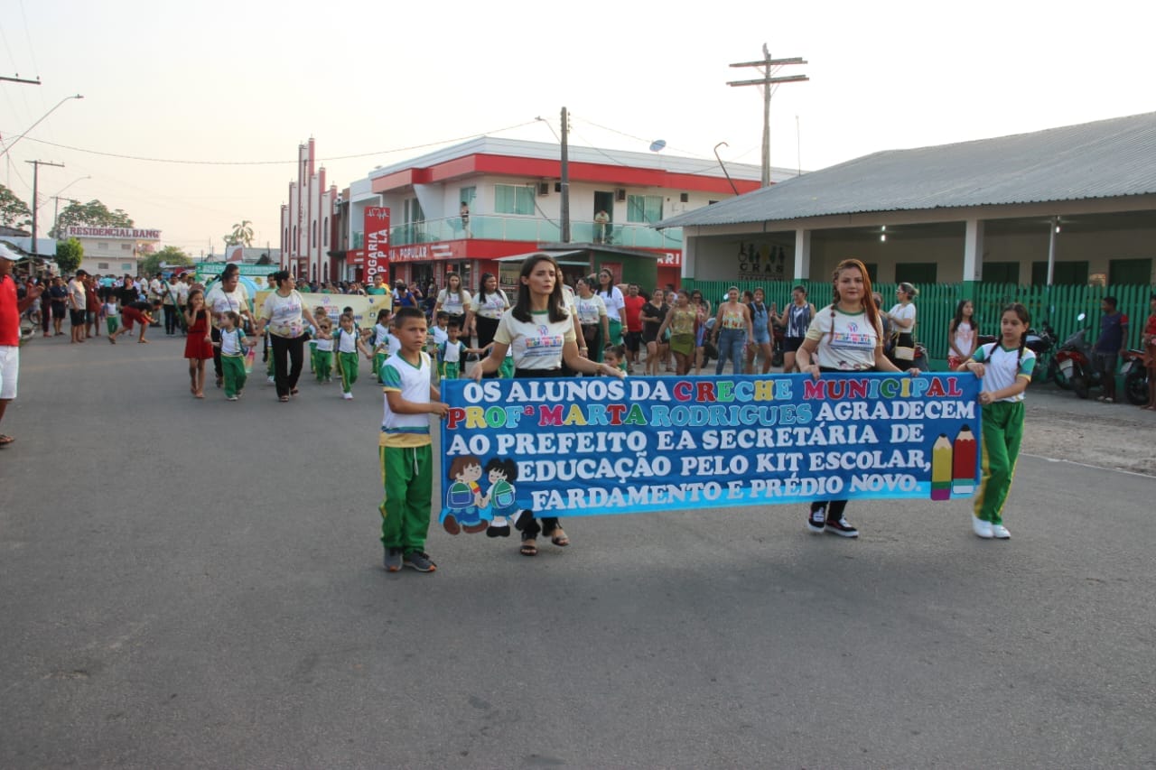 373537087_643235834575827_1394827901002009034_n Prefeitura e Semed de Tapauá organizam desfile Cívico Militar em homenagem a semana da Pátria