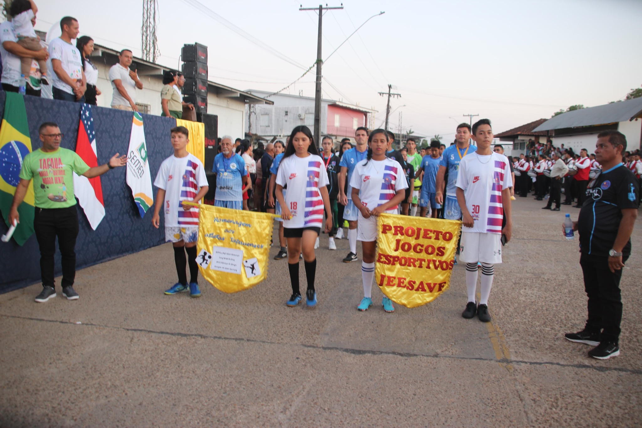 374559759_642819324617478_1196502522620209216_n Prefeitura e Semed de Tapauá organizam desfile Cívico Militar em homenagem a semana da Pátria