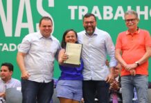 Wilson Lima entrega 355 títulos de imóveis e reassenta famílias das comunidades da Sharp e Manaus 2000