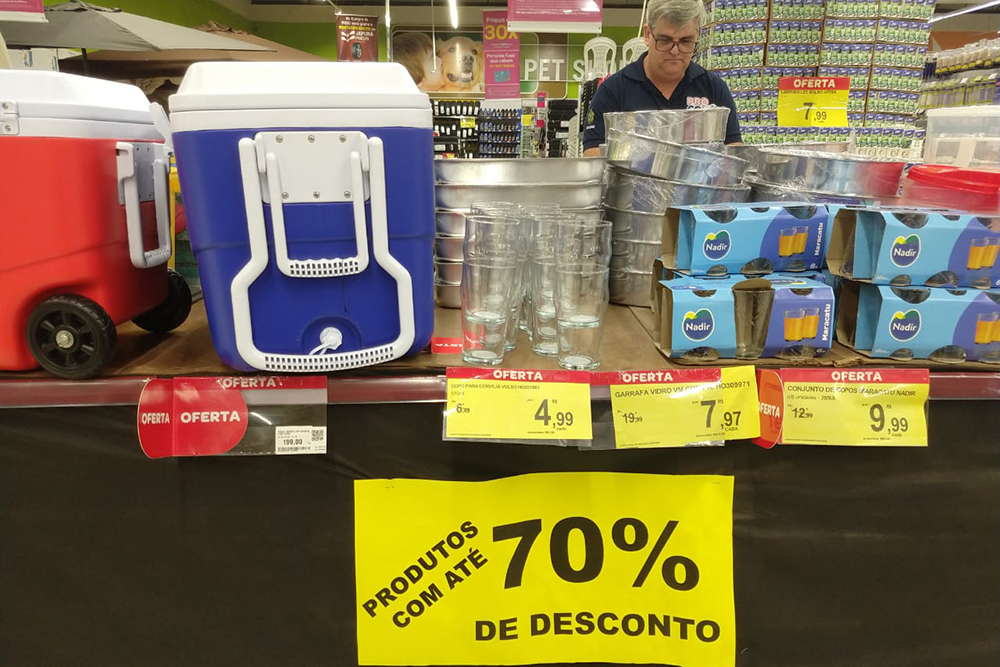 carrefour Mulher denuncia o Carrefour de Flores por vender suco estragado