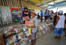 Em Manacapuru, Wilson Lima coordena entrega de ajuda humanitária a mais 3 mil famílias