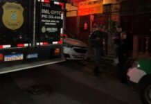 Primos suspeitos de fazer arrastão no Distrito são mortos por populares revoltados