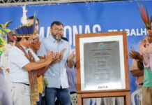 Wilson Lima entrega mais quatro terminais fluviais para atender comunidades indígenas que vivem do turismo