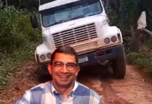 VÍDEO: Alunos precisam caminhar em meio a lama e a chuva após ônibus parar em ramal de Iranduba por falta de infraestrutura