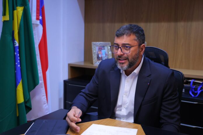 Governo-Federal-atende-ao-pleito-de-Wilson-Lima-e-assina-editais-para-iniciar-dragagem-dos-rios-Amazonas-e-Solimoes-3_Foto-Maurilio-Rodrigues-Secom-1568x1045