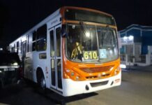 Suspeito de assalto é espancado após vítimas perceberem que ele não tinha arma