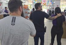 Mulher é presa suspeitas de facilitar furtos em loja no Centro