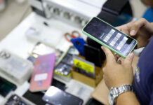 Lojas de assistência técnica de aparelhos celulares são interditadas durante ação da operação RecuperaFone