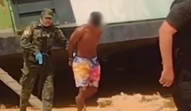 Suspeito de estupr@r criança autista é preso em barco em Codajás