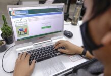 Prefeitura de Manaus lança edital do Programa Bolsa Universidade 2025 com recorde de 47 mil vagas para alunos de baixa renda