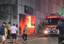 VÍDEO: Supermercado é consumido pelo fogo em Tefé