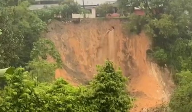 deslisamento fazendinha