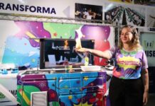 Escolas da rede estadual de ensino recebem laboratório móvel de ciência