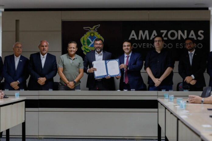 Regulariza-Amazonas_Foto_Arthur-Castro_Secom-3-1568x1045