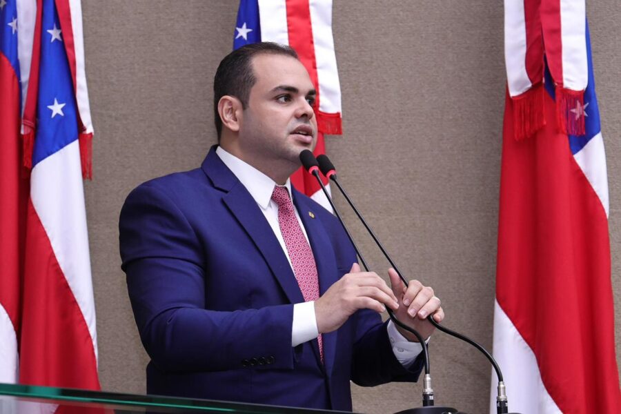 Lei-de-autoria-de-Roberto-Cidade-assegura-retirada-de-encomendas-em-centros-de-distribuicao-quando-entrega-domiciliar-falhar-Foto-Herick-Pereira