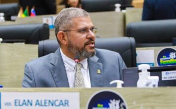 TRE-AM volta a cassar o vereador Elan Alencar. Glória Carrate assume em seu lugar