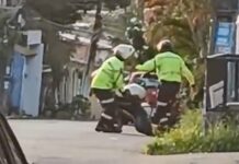 VÍDEO: Agentes de trânsito do IMMU são flagrados agredindo motoqueiro em Manaus