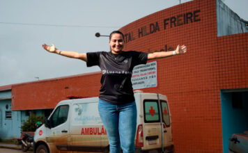 Servidores da educação denunciam coação do prefeito Augusto Ferraz para participarem de evento de sua esposa em Iranduba