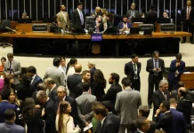 Câmara aprova projeto que dificulta abortos legais em crianças