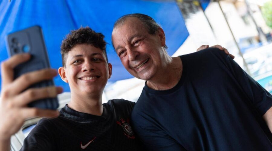 Omar-Aziz-visita-a-Feira-da-Aparecida-reencontra-moradores-e-reforca-compromisso-com-o-bairro-1170x650