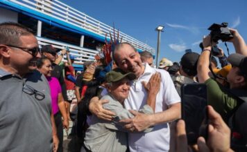 Omar Aziz continua na liderança das intenções de votos para o governo mostra pesquisa Comunidados