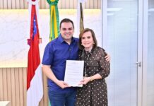 Presidente do TCE-AM apresenta à Aleam anteprojeto de Lei que atualiza data-base dos servidores da Corte